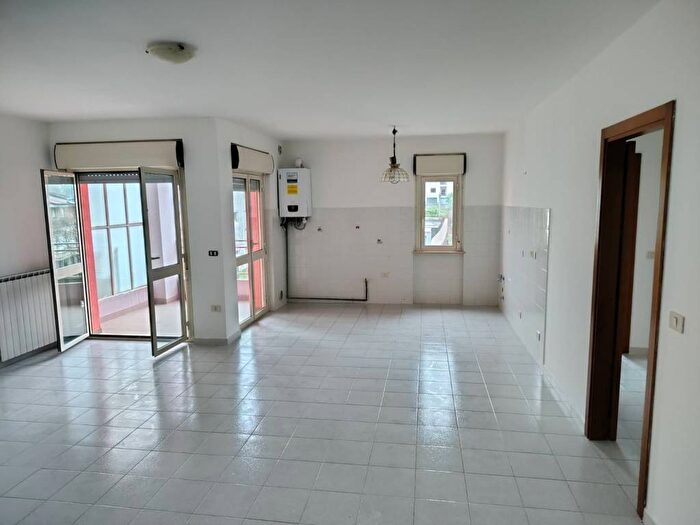 Appartamento quadrilocale in affitto in Via Nazionale, Centro, Castel Frentano