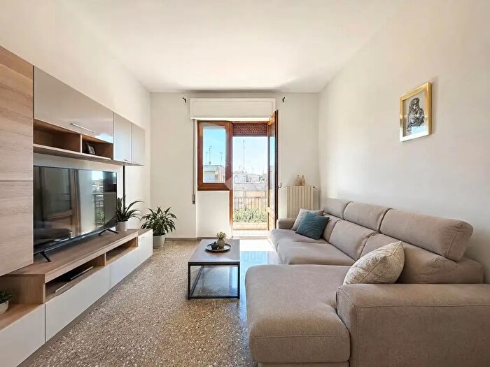Appartamento trilocale in vendita in Via Adige, Lecce