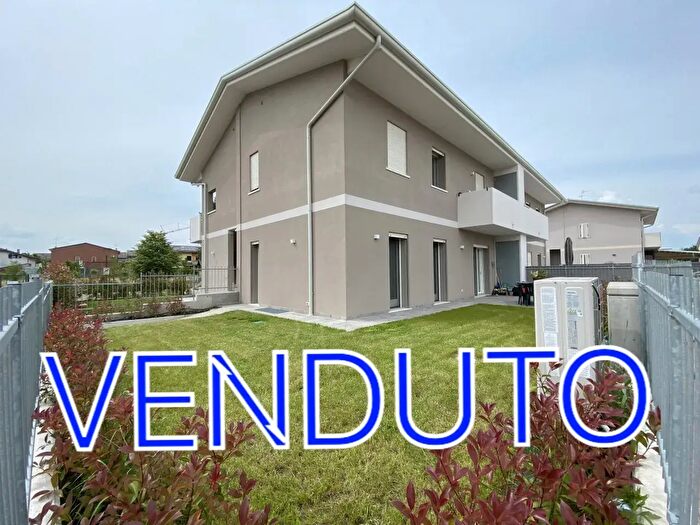 Appartamento quadrilocale in vendita in Via Abate Antonio Cesare, Castel D'Azzano
