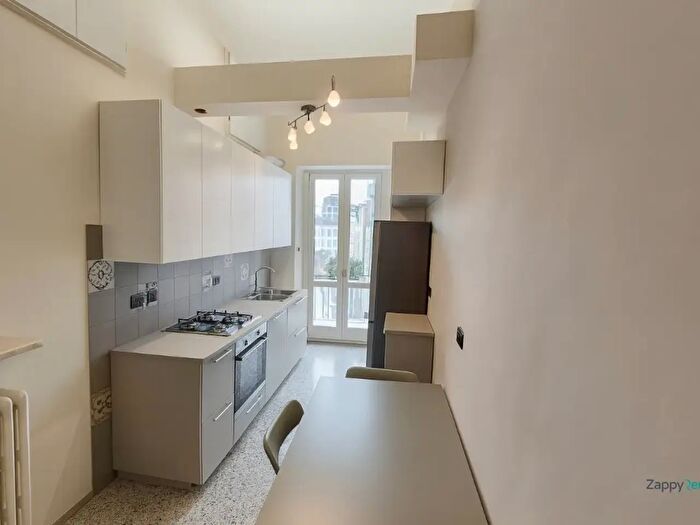 Appartamento trilocale in affitto in Corso Alcide De Gasperi, Torino