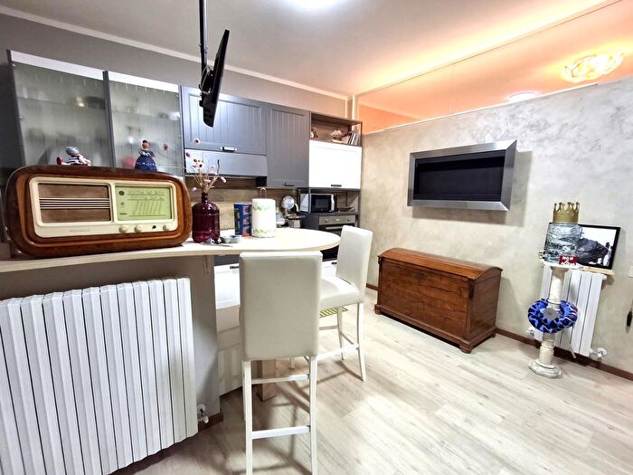 Appartamento trilocale in vendita in Pisa