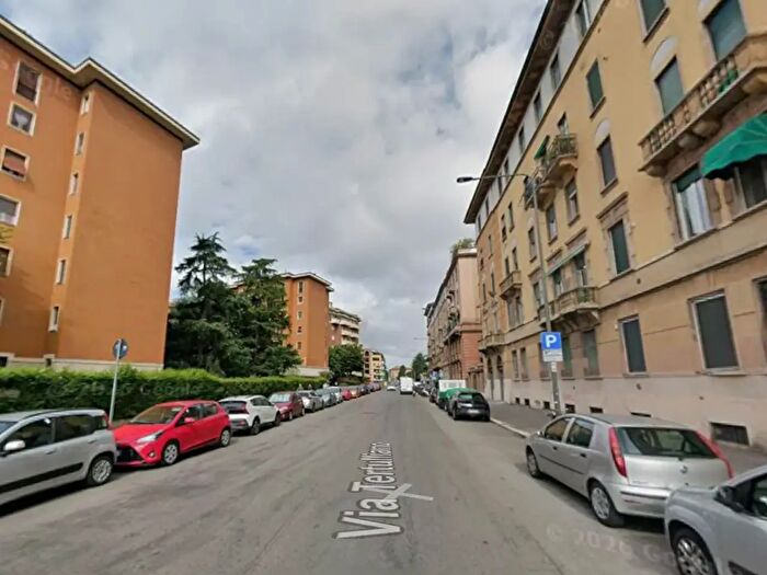 Appartamento quadrilocale in affitto in Via Tertulliano, Milano