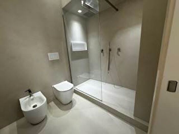 Appartamento con 6 locali in affitto in Via Ganaceto, Centro Storico, Modena