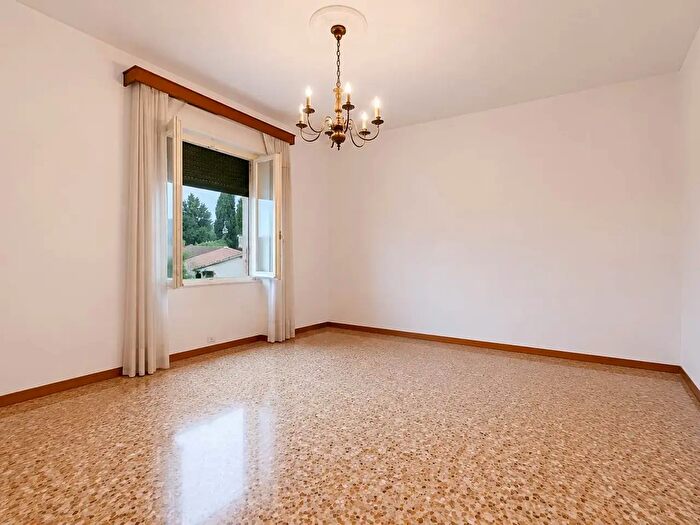 Appartamento quadrilocale in vendita in Firenze