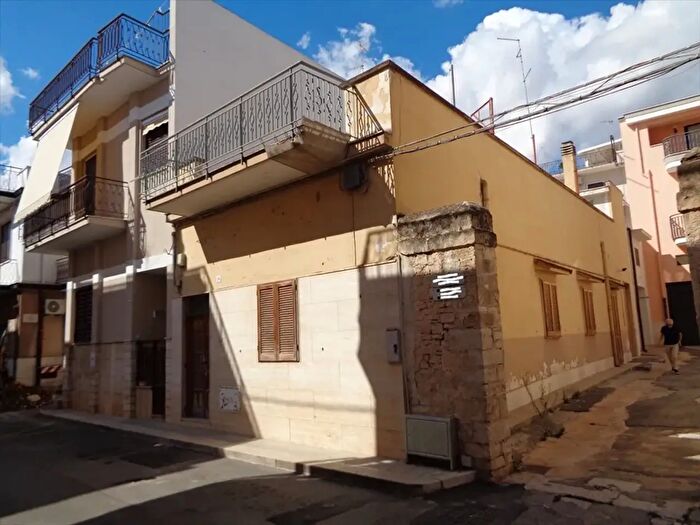 Casa trilocale in vendita in Via Abate Fornari, Palo Del Colle