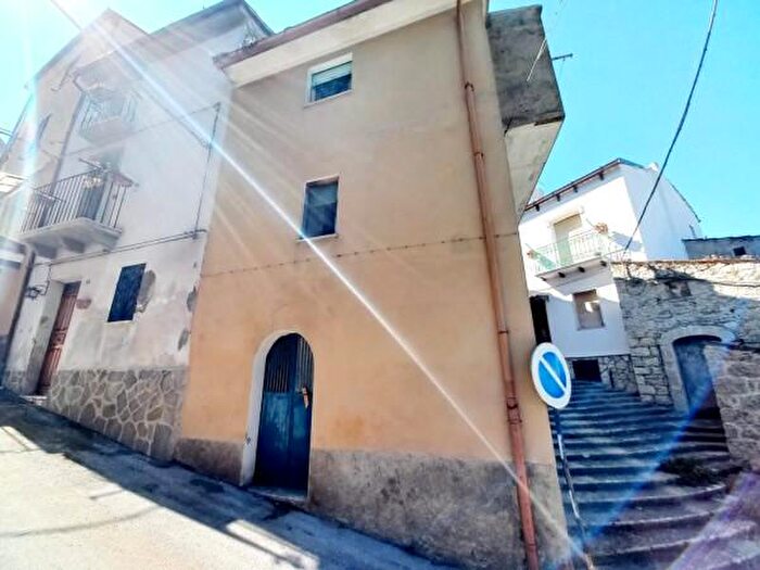 Casa trilocale in vendita in Vico Peligno, Pennadomo