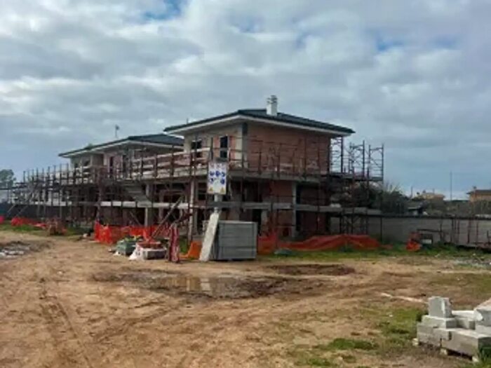 Casa quadrilocale in vendita in Via della Fonderia, Anzio