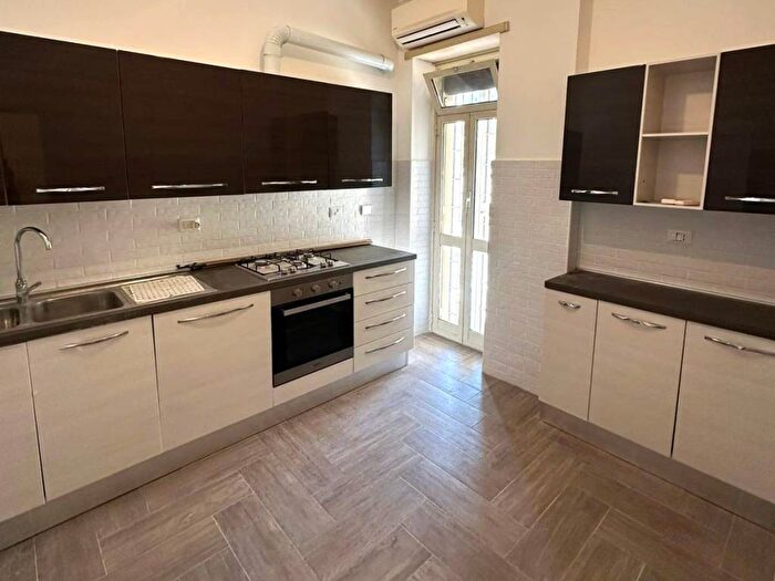 Appartamento bilocale in affitto in Via Capena, Tomba di Nerone, Roma