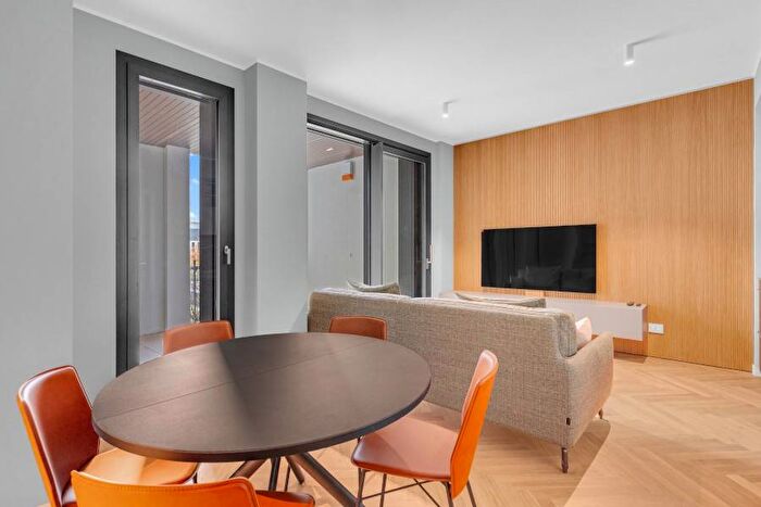 Appartamento trilocale in affitto in Via San Cristoforo, Piazza Napoli, Milano