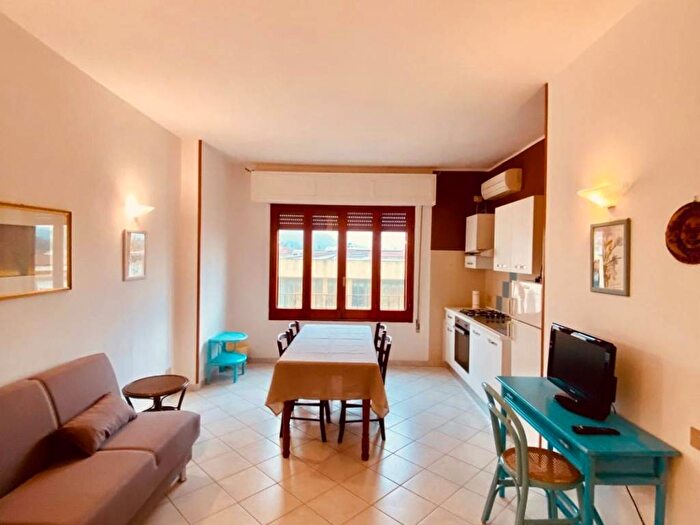 Appartamento bilocale in affitto in Via Grazia Deledda, Centro, Muravera