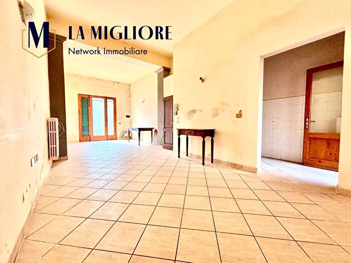 Appartamento trilocale in vendita in Via Arcangeli, Prato