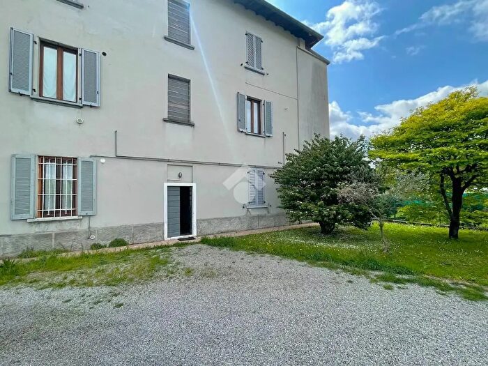 Appartamento quadrilocale in vendita in Strada Provinciale Ex Strada Statale dei Giovi, Vertemate Con Minoprio
