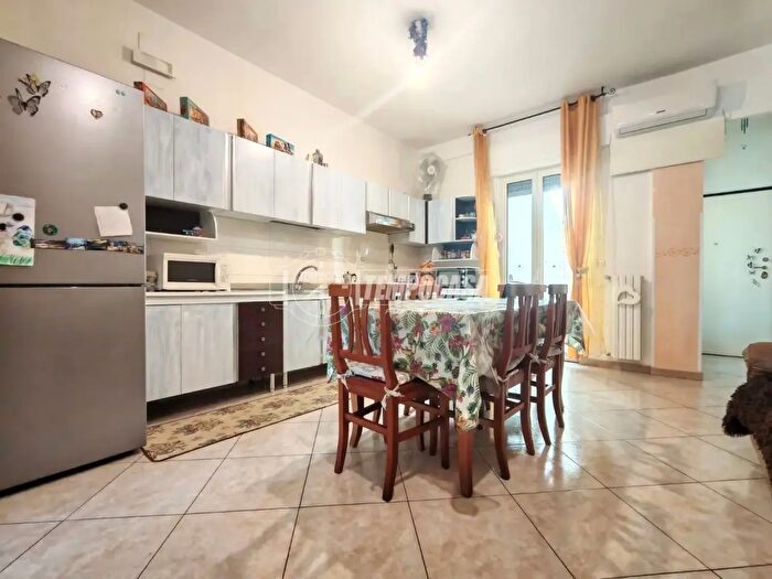 Appartamento trilocale in vendita in Via G M Romanazzi Carducci, Putignano