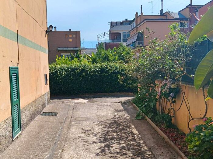 Appartamento bilocale in affitto in Via della Pisana, Pisana Bravetta, Roma