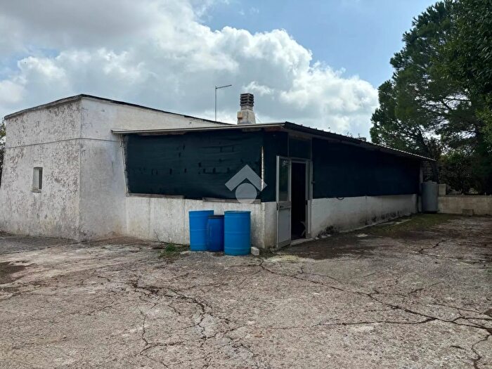 Casa trilocale in vendita in Via Monti del Duca, Martina Franca