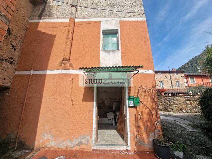 Casa bilocale in vendita in Via Misciano, Camaiore Paese, Camaiore