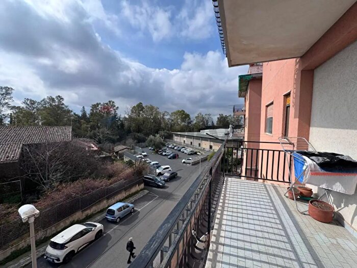 Appartamento con 5 locali in vendita in Via Balatelle a, San Giovanni La Punta