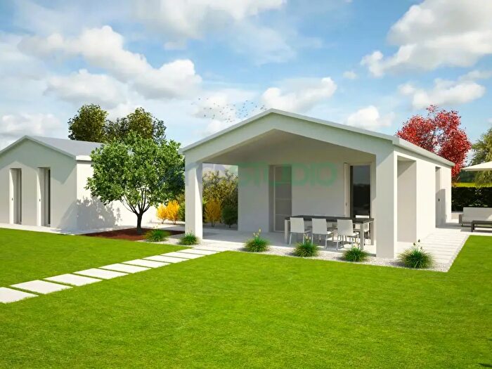 Casa con 5 locali in vendita in Viale Stati Uniti, Quinto Vicentino