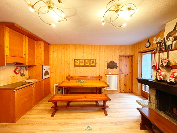 Appartamento bilocale in affitto in Via Giavere, Campodolcino