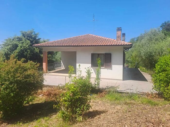 Casa con 7 locali in vendita in Via Rimembranze, Amelia