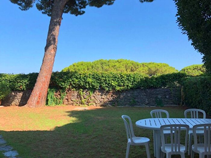 Appartamento trilocale in affitto in Via dei Pini dAleppo, SantAmbrogio, Varazze