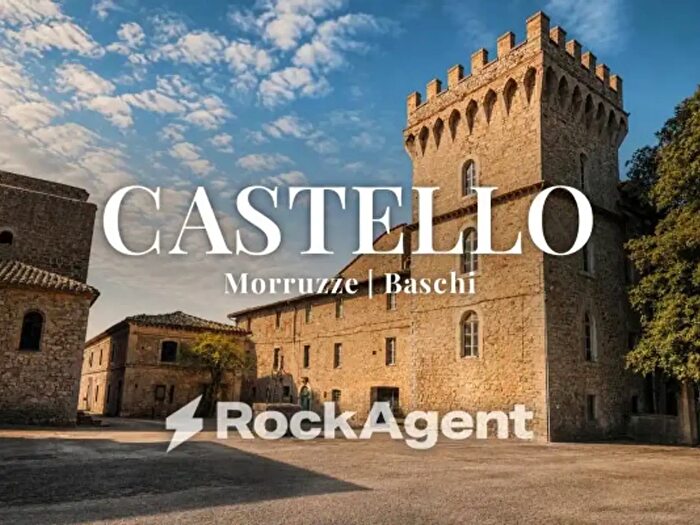 Casa con 6 locali in vendita in Località Morruzze, Baschi
