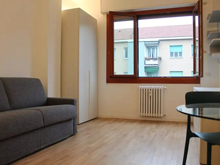 Appartamento monolocale in affitto in Via Mac Mahon, Milano
