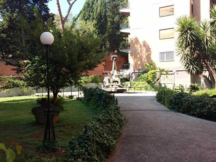 Appartamento trilocale in affitto in Bologna, Roma