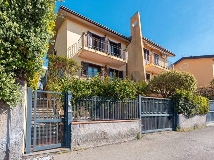 Casa con 5 locali in vendita in Via Enrico Berlinguer, Trecastagni