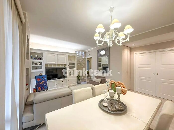 Appartamento quadrilocale in vendita in Via Napoli, Siracusa