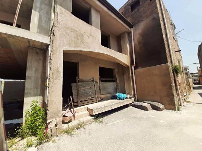 Casa con 5 locali in vendita in Via Via Piave Snc, Marigliano