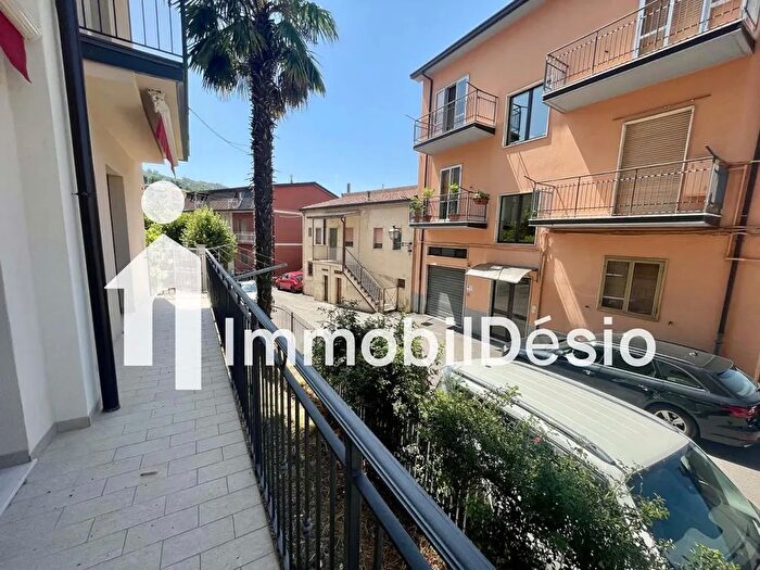 Casa quadrilocale in vendita in Via Nuova Tito, Tito