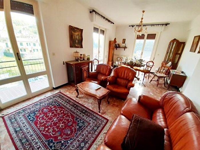 Appartamento con 5 locali in vendita in Moconesi