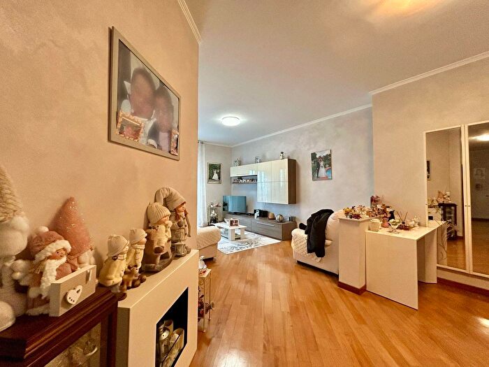 Appartamento trilocale in vendita in Fratelli Cervi, Desio