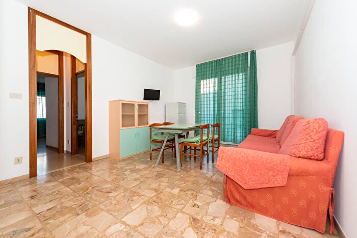 Appartamento trilocale in vendita in Via Zara, Jesolo