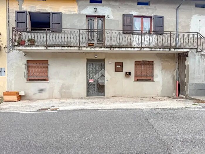 Appartamento quadrilocale in vendita in Via Panoramica, Serle