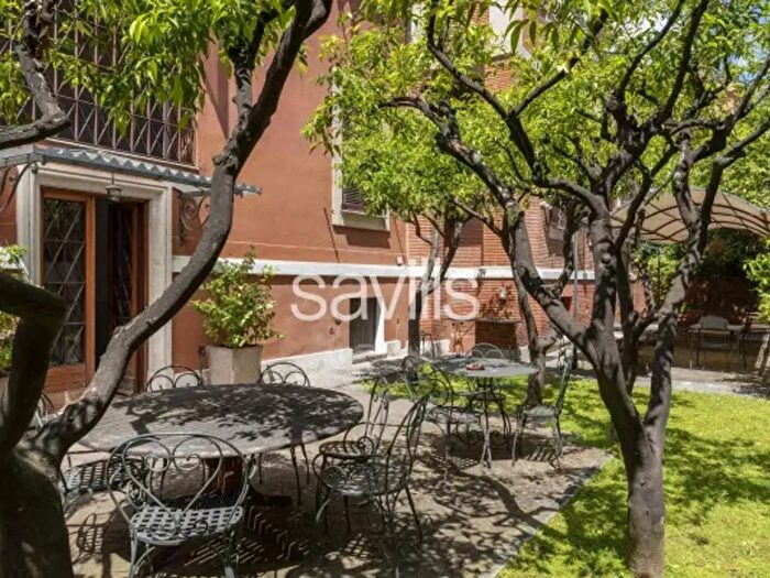 Appartamento con 6 locali in affitto in Via di Santa Melania, Roma