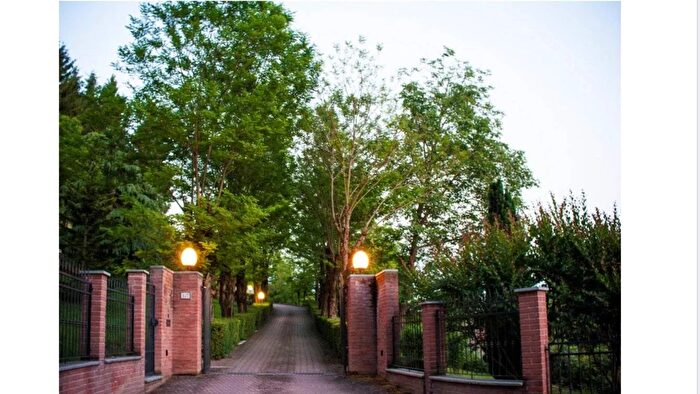 Casa con 18 locali in vendita in Corso AlbaAsti, Asti