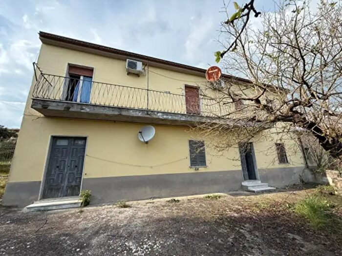 Casa con 5 locali in vendita in Contrada Pantano, Benevento