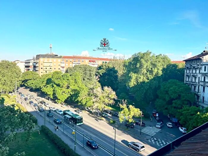 Appartamento con 6 locali in affitto in Corso Marzo, Milano
