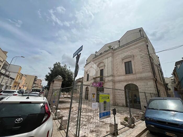 Appartamento quadrilocale in vendita in Via Ascanio Amenduni, Casamassima