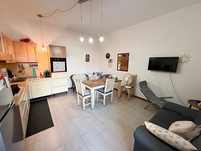 Appartamento trilocale in vendita in Via Genovaa, Quartu SantElena