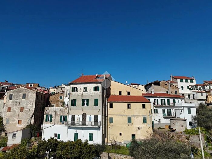 Appartamento con 6 locali in vendita in Via Niccolò Machiavelli, Civezza