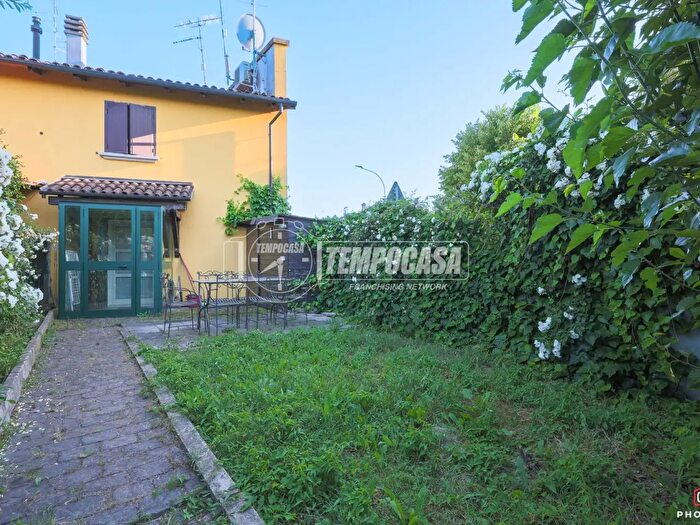 Casa bilocale in vendita in Calderara Di Reno