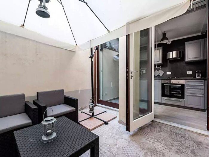 Appartamento bilocale in affitto in via dei Bacchettoni, Piazza Anfiteatro Torre Guinigi, Lucca