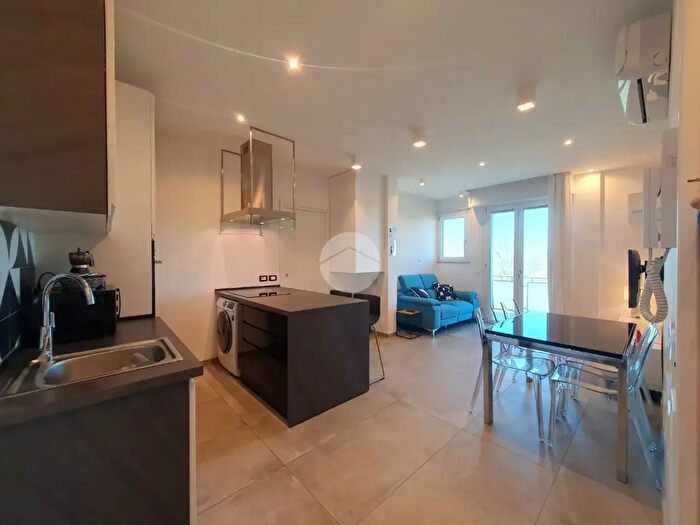 Appartamento trilocale in vendita in Via Dante Alighieri, Cesenatico