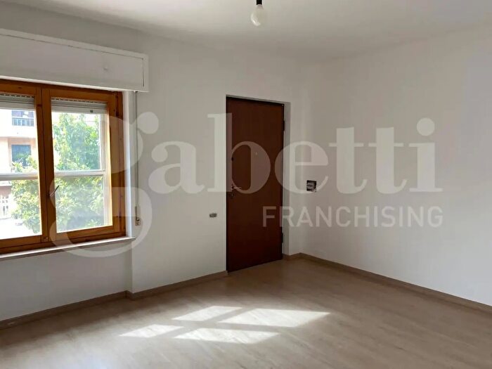 Casa quadrilocale in vendita in Via Verga, Oristano