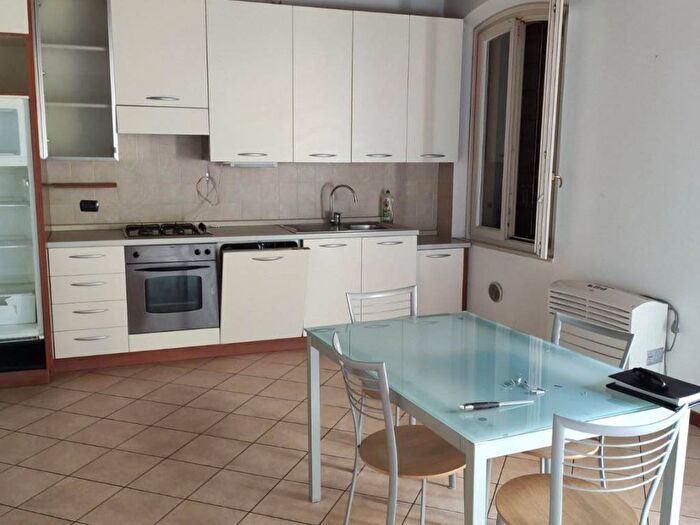 Appartamento trilocale in affitto in Centro Storico, Carpi