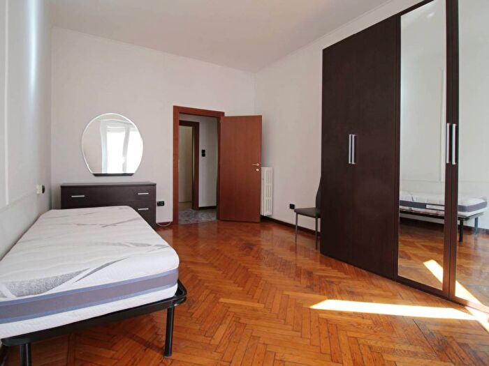 Appartamento trilocale in affitto in Via Adolfo Wildt, Casoretto, Milano