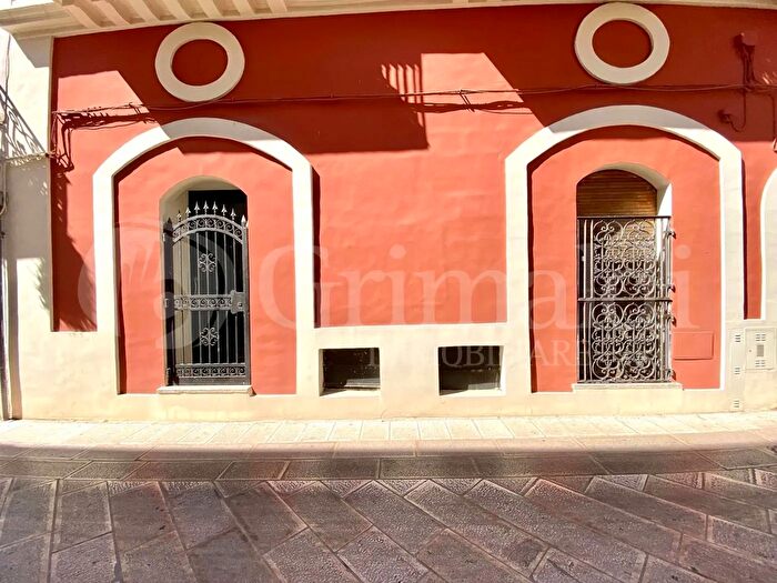 Casa con 5 locali in vendita in Via Aldo Moro, Tuglie